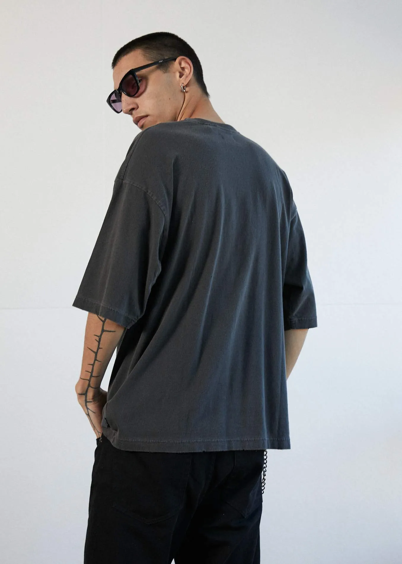 Afends Mens Distressed - Oversized Tee - Stone Black