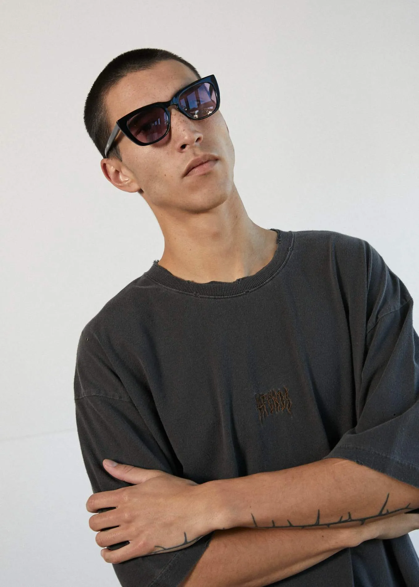 Afends Mens Distressed - Oversized Tee - Stone Black