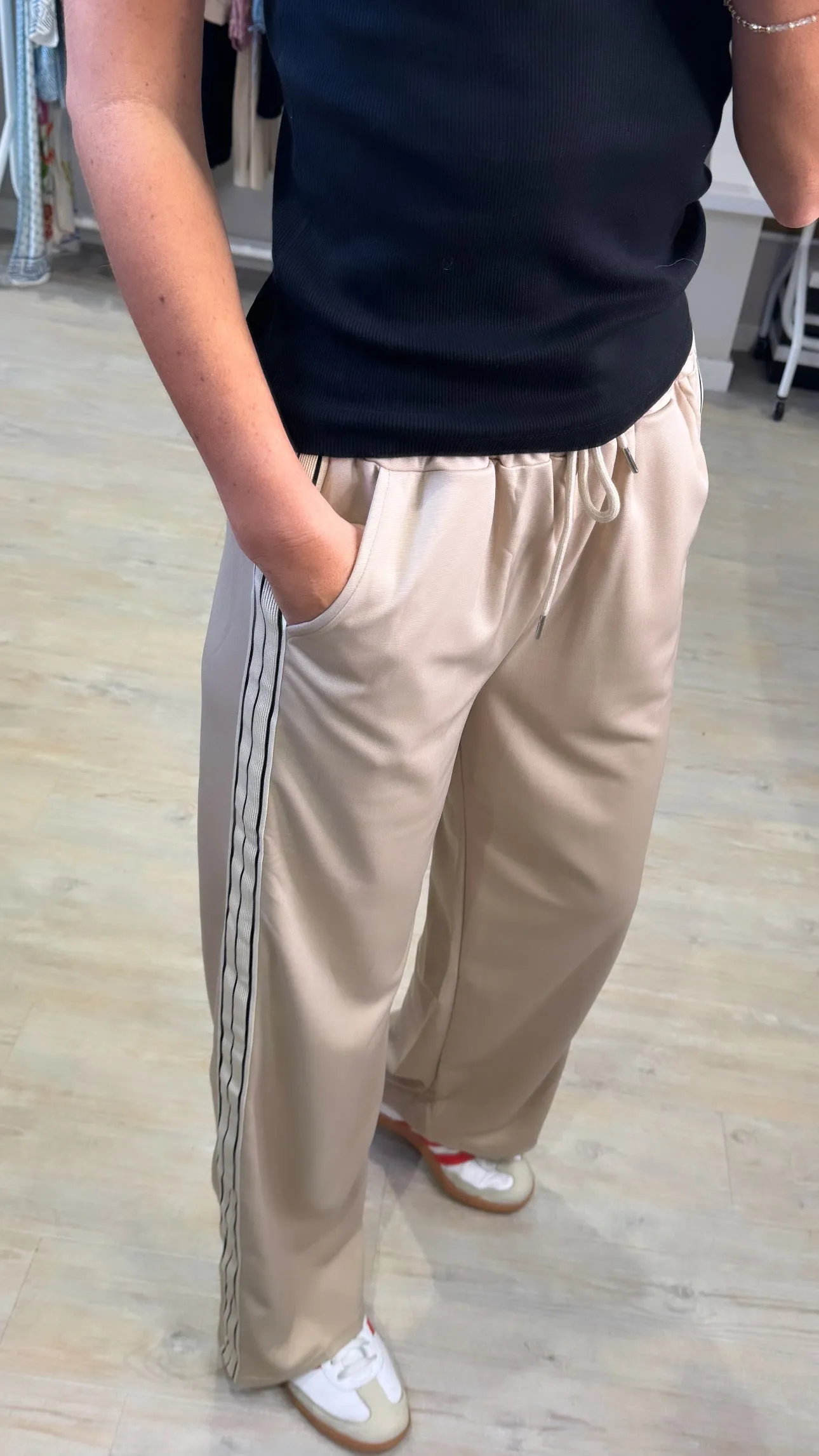 Betsy wide leg track pant