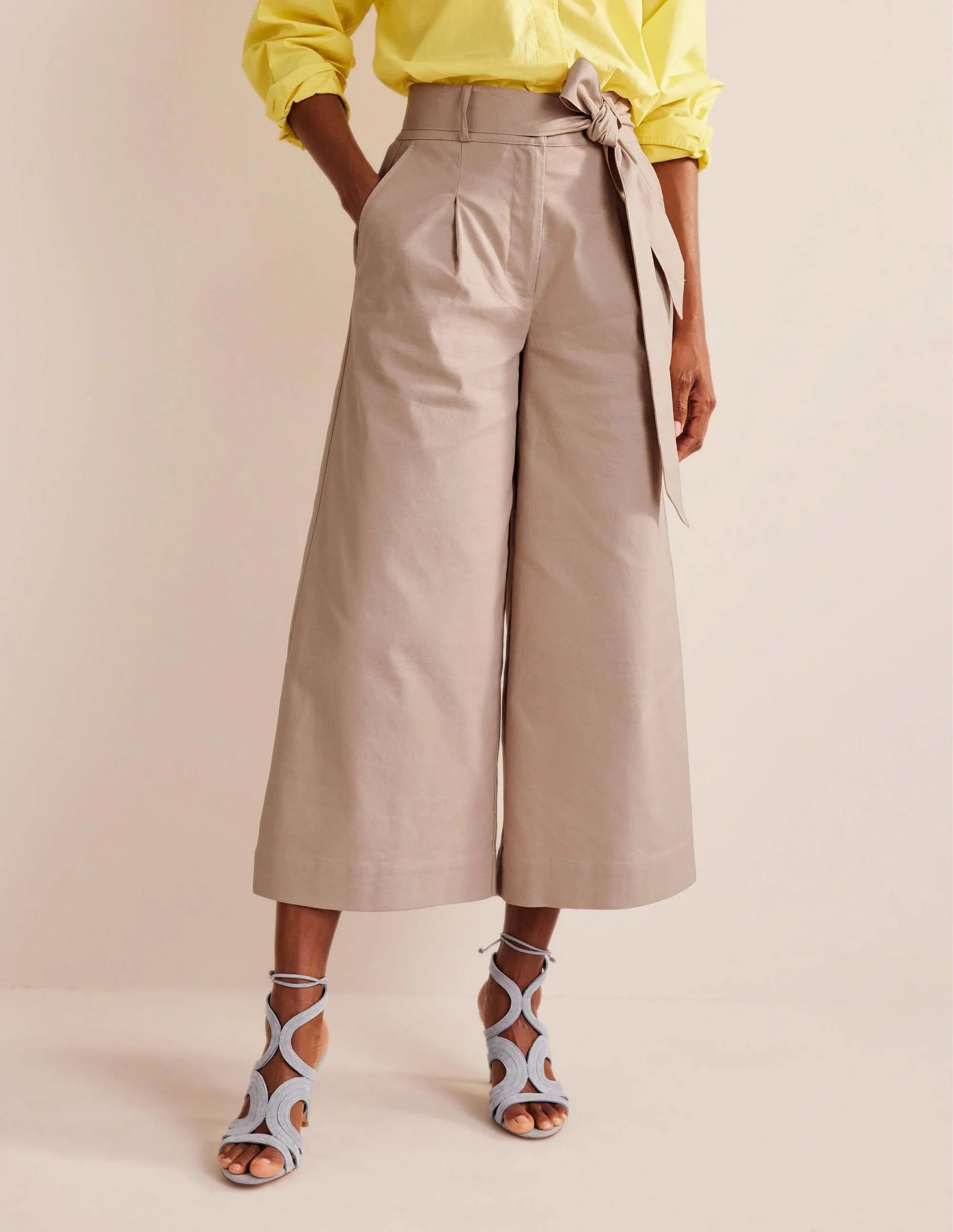 Cropped Wide-Leg Trousers-Rope