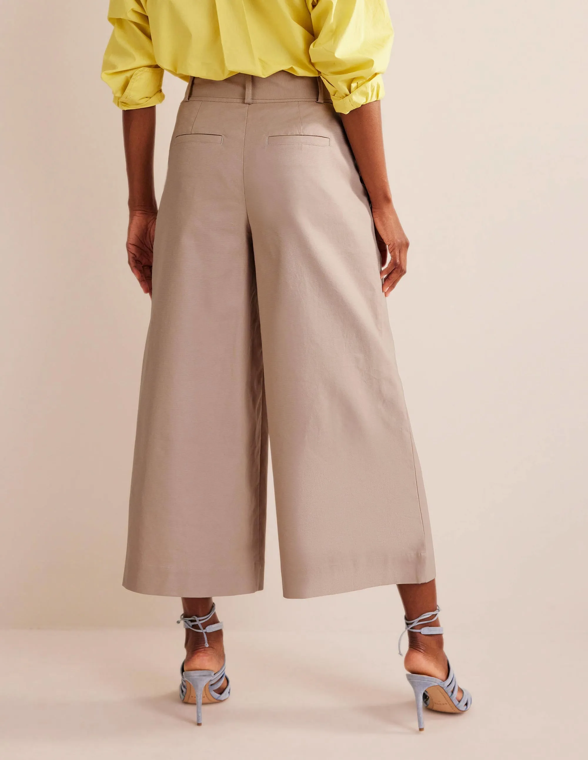 Cropped Wide-Leg Trousers-Rope