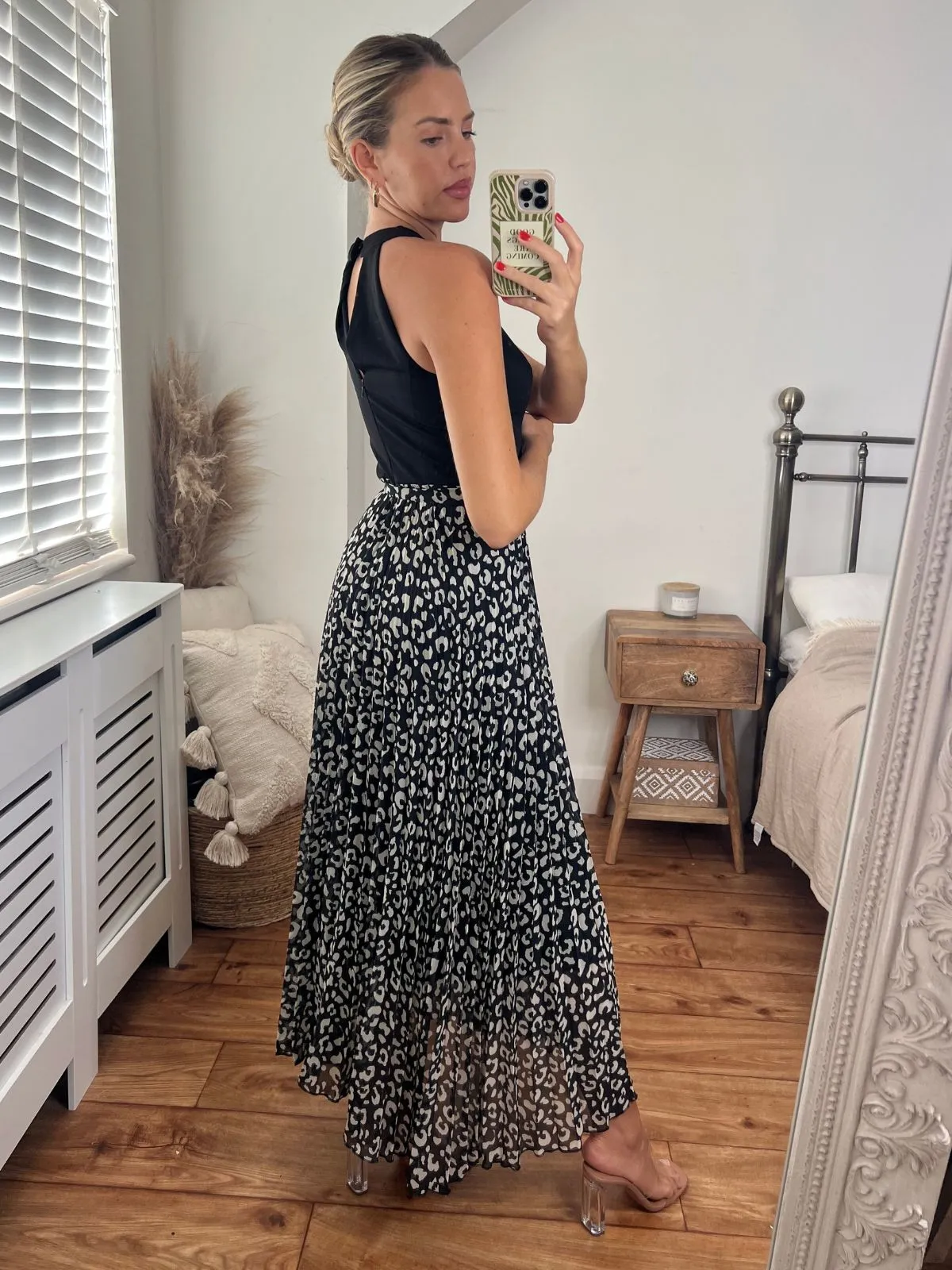 Effie Pleated Midaxi Dress / Mono Animal