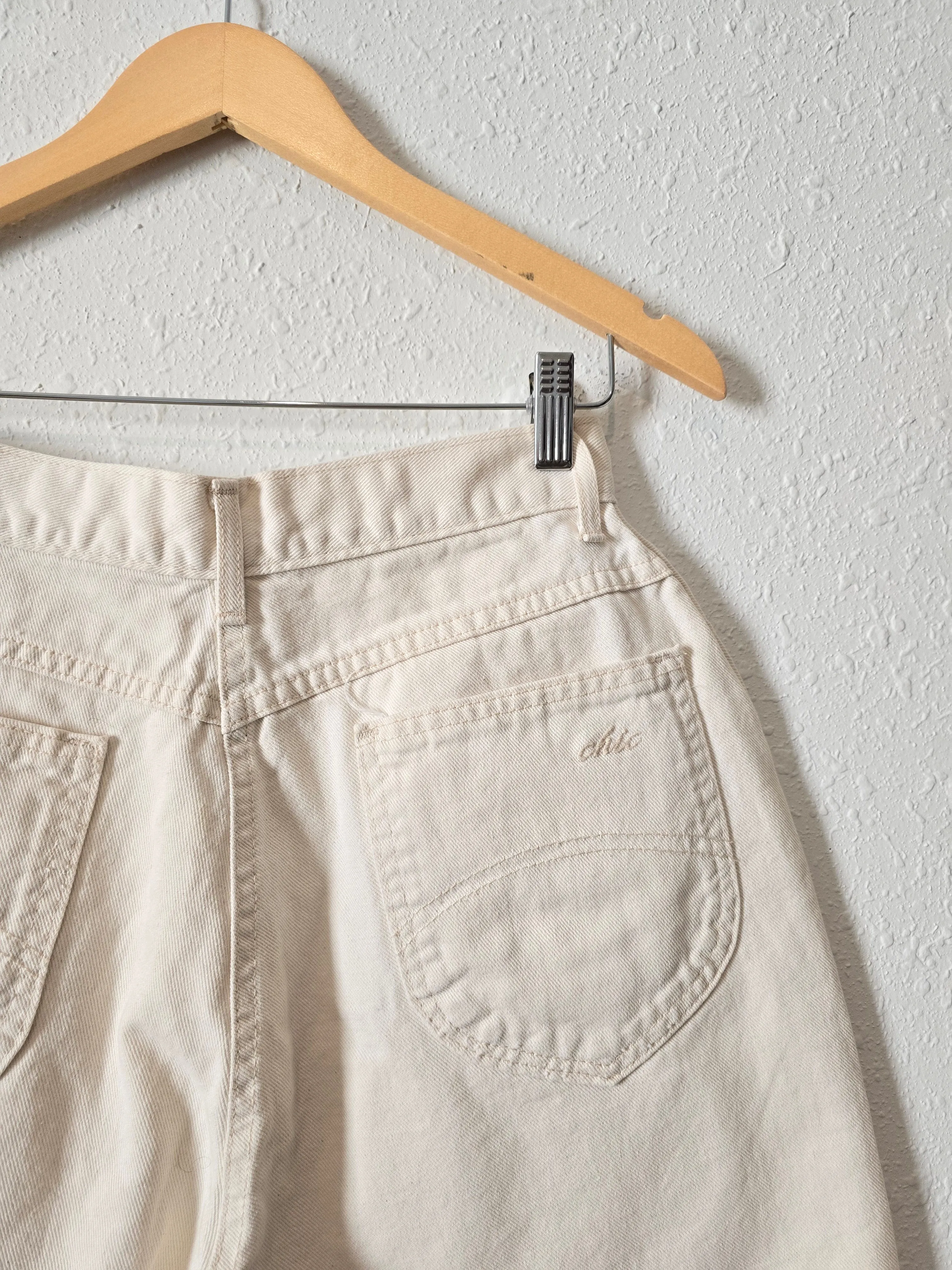 Vintage Cream Relaxed Shorts (25)