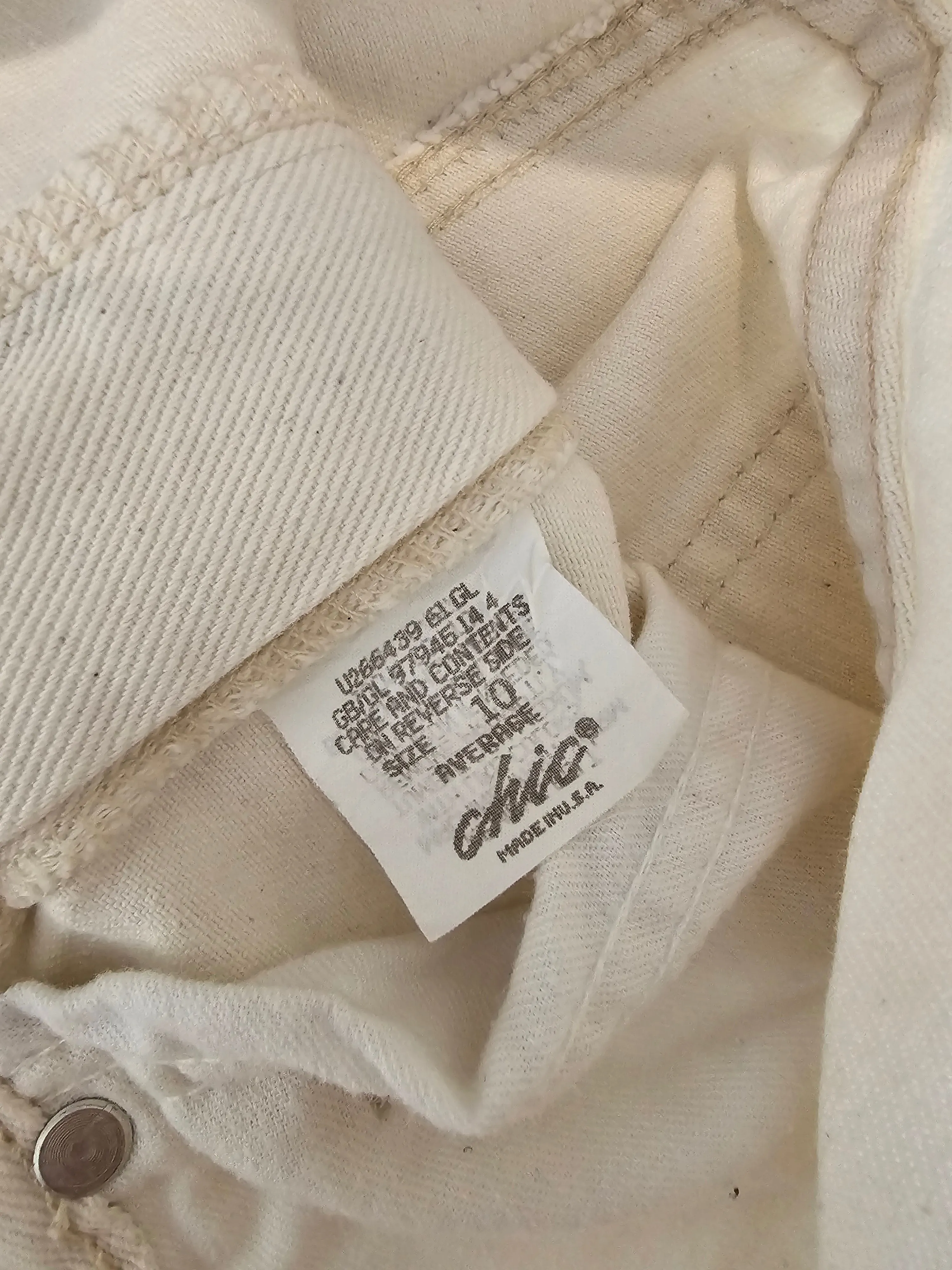 Vintage Cream Relaxed Shorts (25)